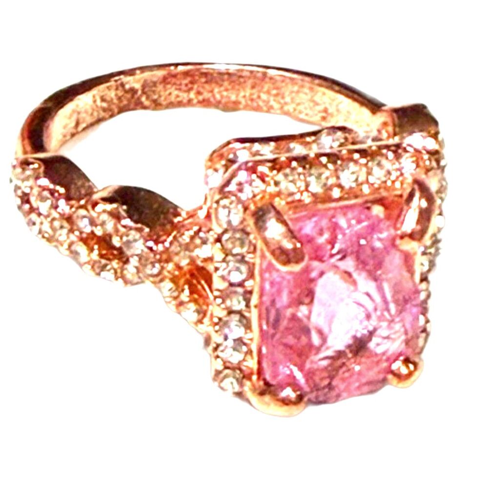 Oval cut, cubic  synthetic zirconia ring 7.5 also other sizes available